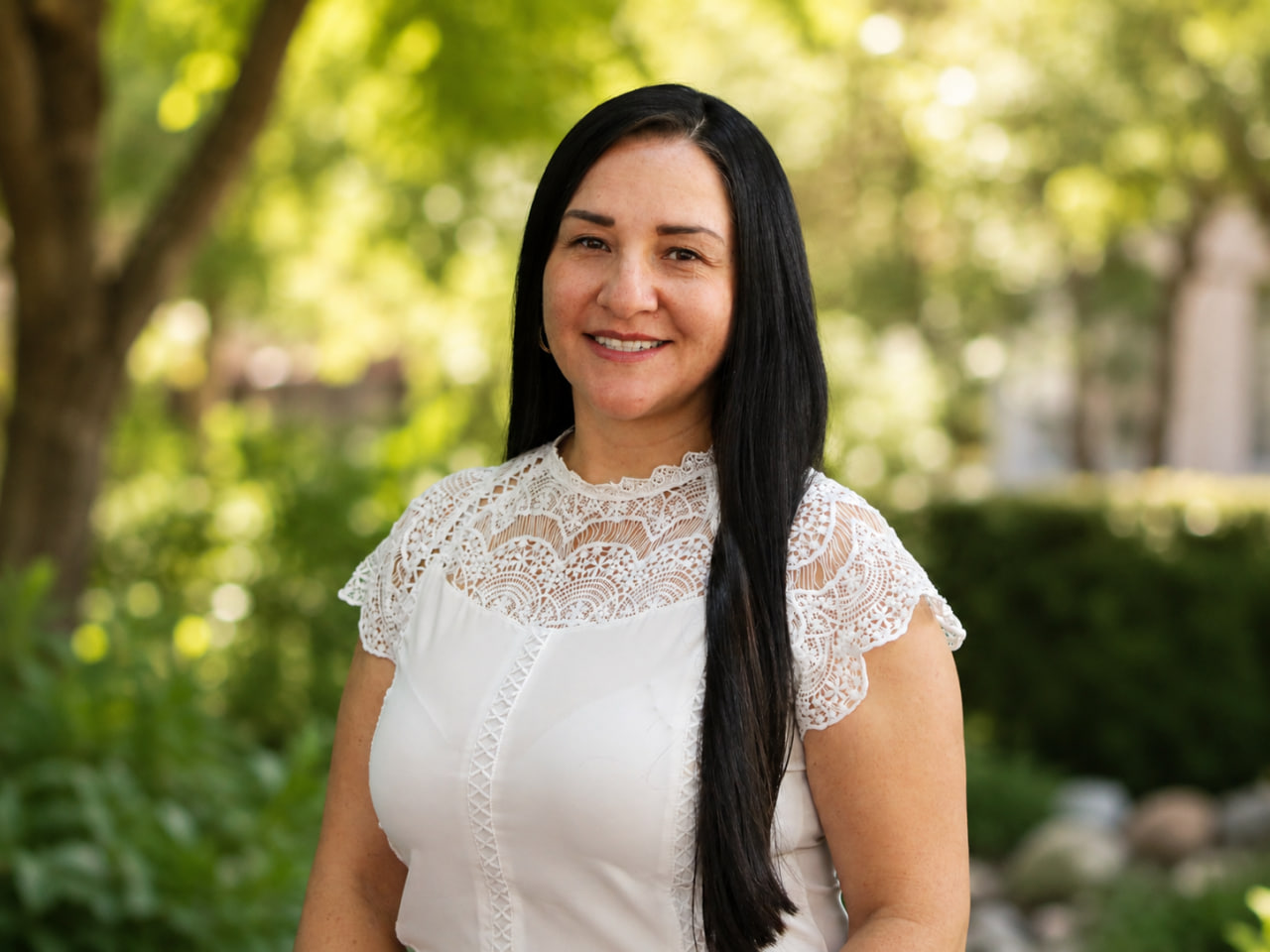 Integrante del departamento de ciencias Cindy Rodríguez