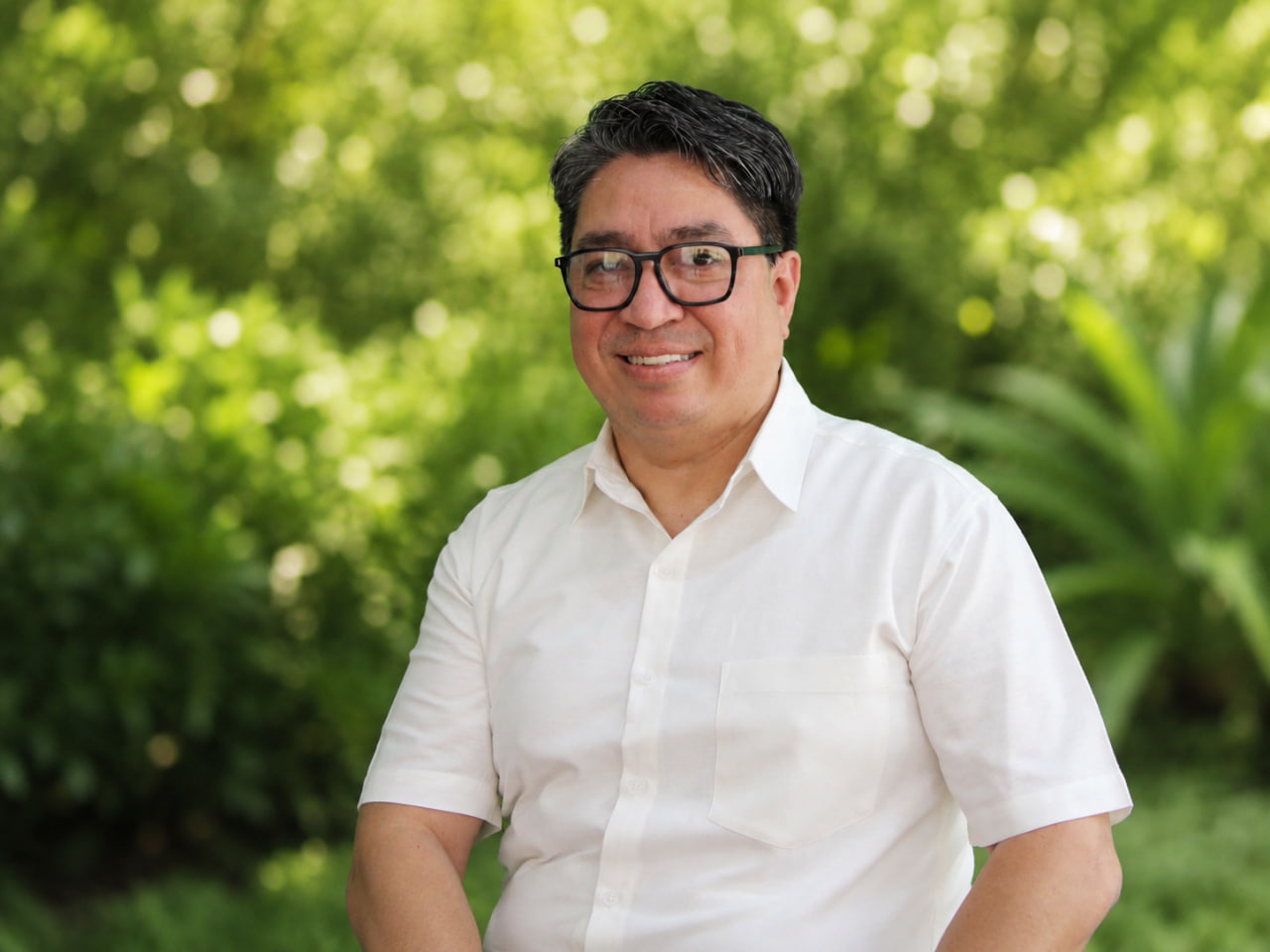 Integrante del departamento de electrónica Oscar Orozco